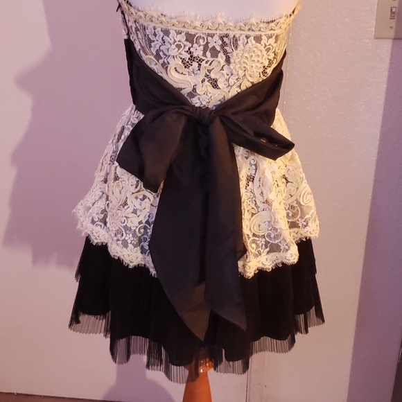 Betsy Johnson dress - Picture 5 of 8